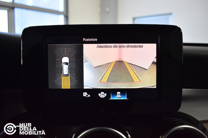 MERCEDES-BENZ GLC 300 e 4Matic EQ-Power Business Extra